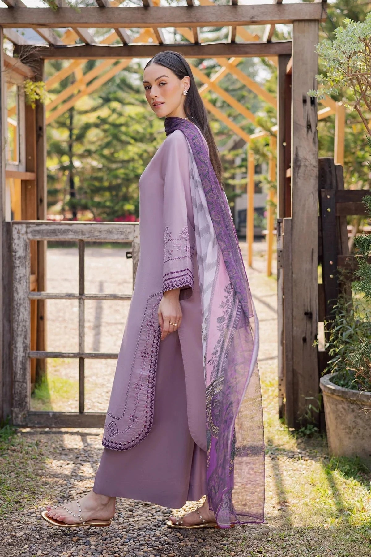 GARNET-3PIECE LAWN EMBROIDERED SHIRT WITH CHIFFON PRINTED DUPATTA AND TROUSER-BIC-4856 Asasay Fakhir