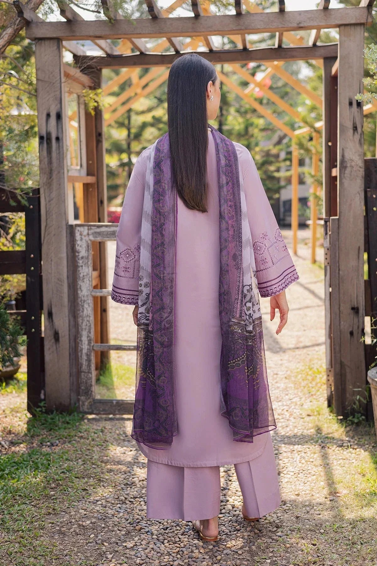 GARNET-3PIECE LAWN EMBROIDERED SHIRT WITH CHIFFON PRINTED DUPATTA AND TROUSER-BIC-4856 Asasay Fakhir