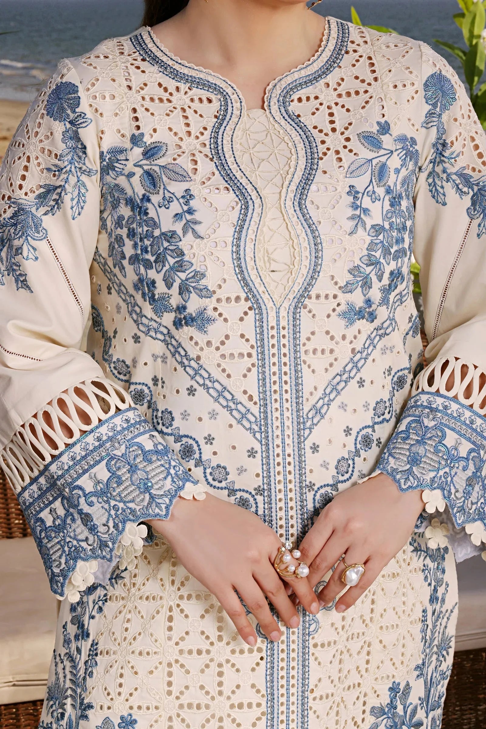 ANEELAS-3PC LAWN EMBROIDERED SHIRT WITH ORGANZA EMBROIDERED DUPATTA AND TROUSER-BIC-4828 Asasay Fakhir