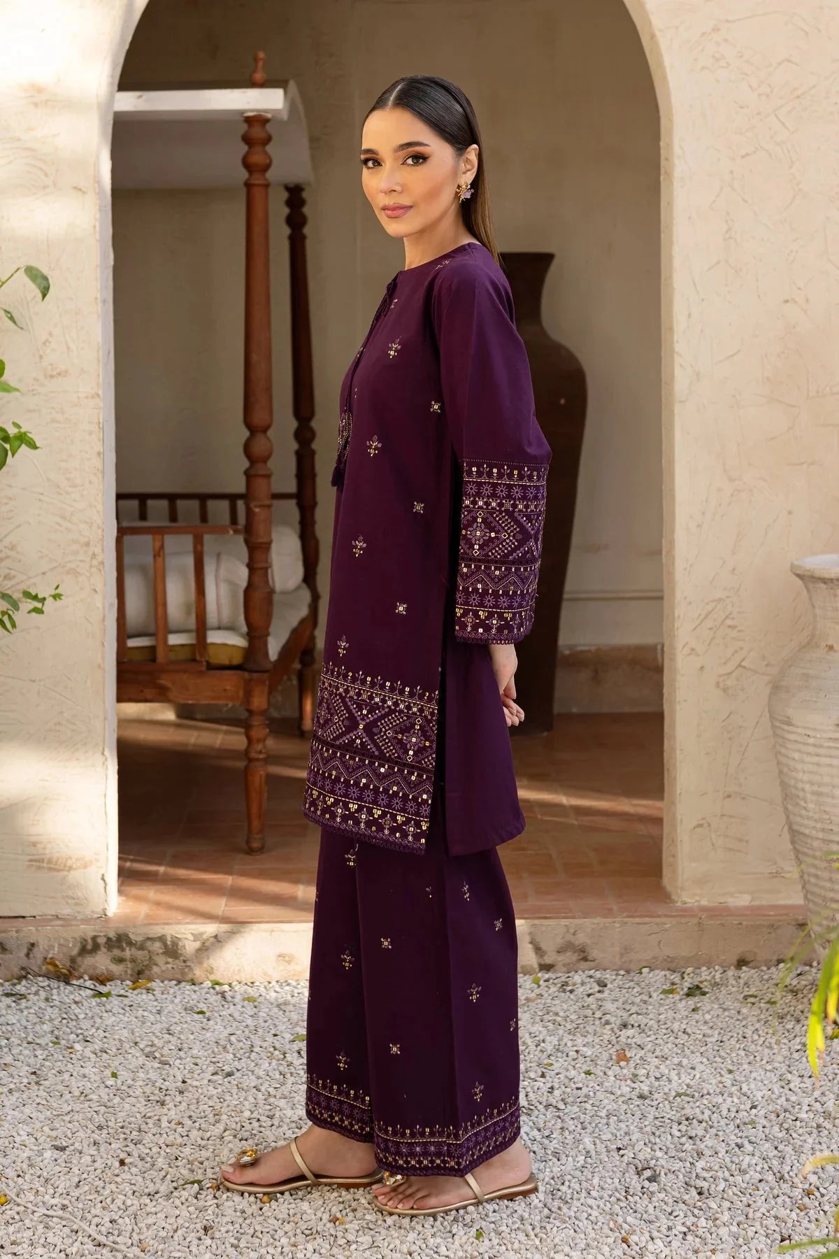 BATIK-2PC LAWN SEQUIN EMBROIDERED SHIRT WITH SEQUIN EMBROIDERED TROUSER-BIC-202 Asasay Fakhir