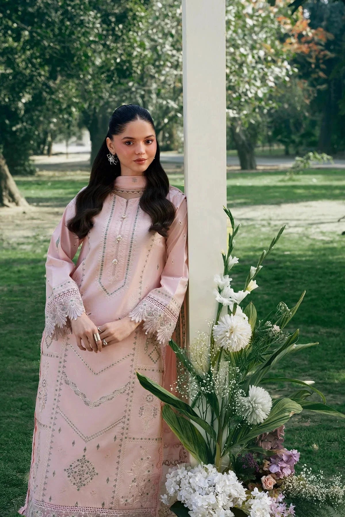 GARNET-3PC LAWN EMBROIDERED SHIRT WITH CHIFFON EMBROIDERED DUPATTA AND TROUSER-BIC-4840 Asasay Fakhir