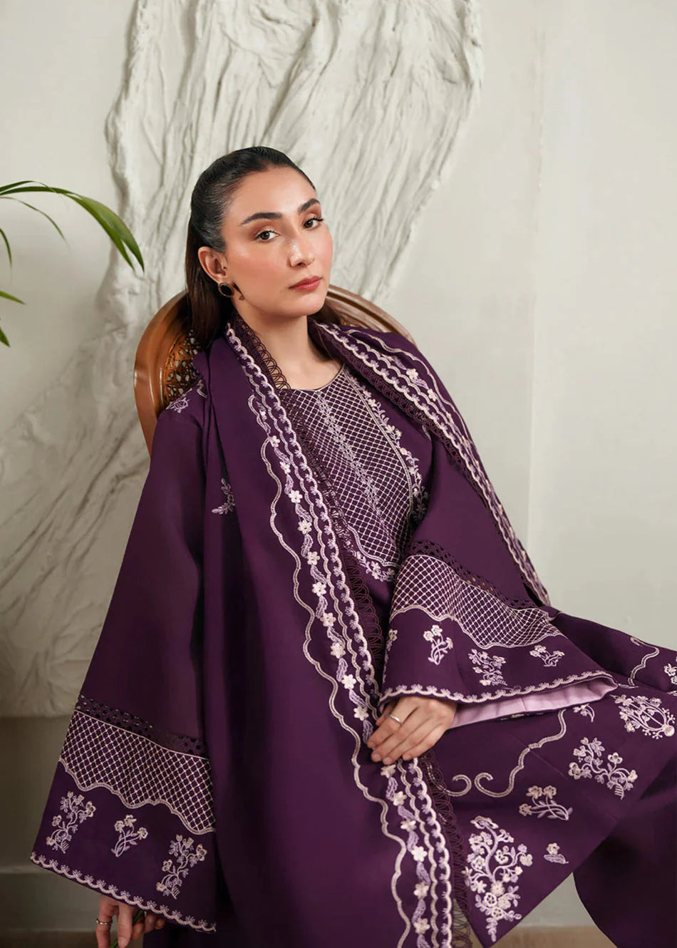 ETHNC-3PC LAWN EMBROIDERED SHIRT WITH LAWN EMBROIDERED DUPATTA AND TROUSER-BIC-4871 Asasay Fakhir