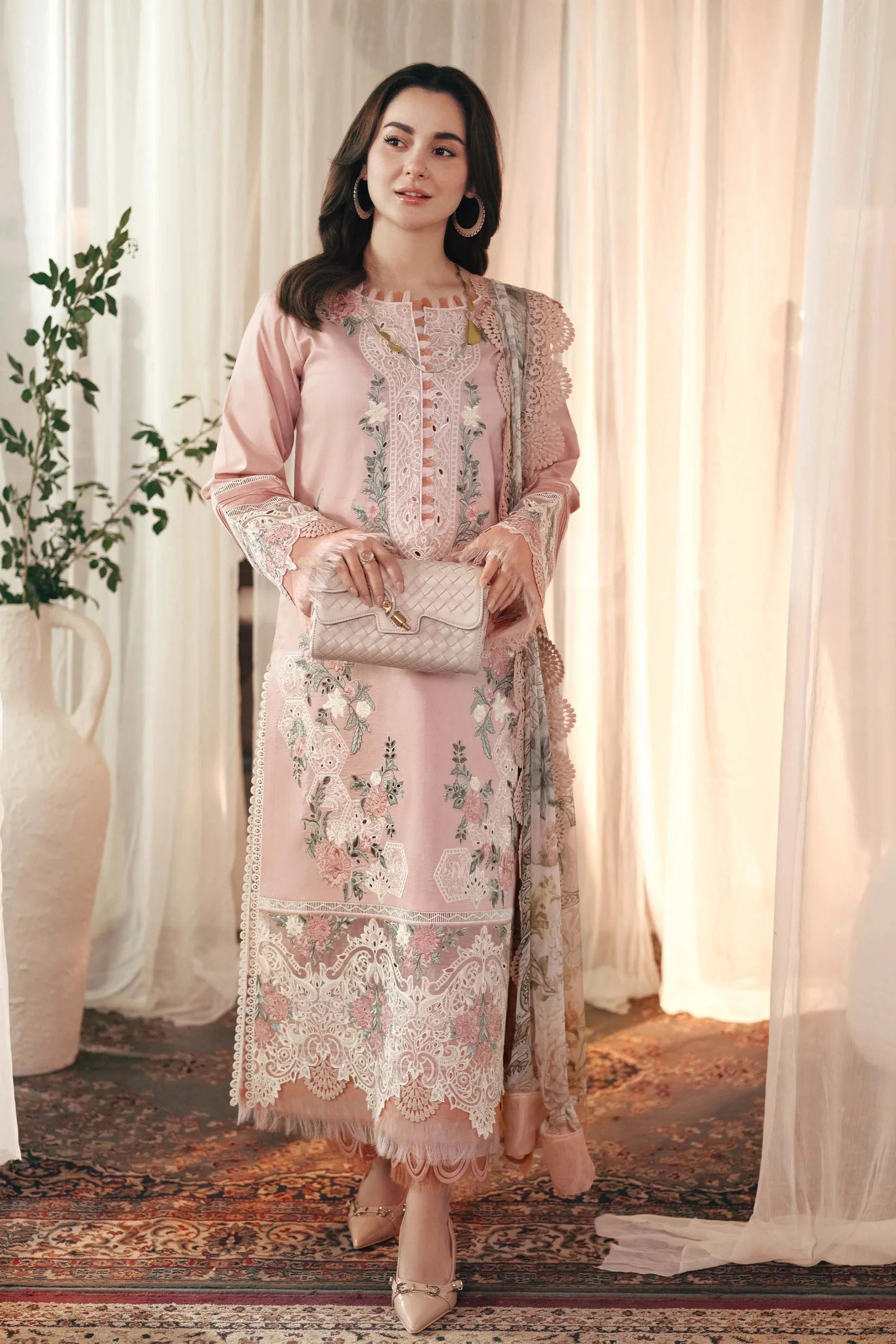 JADE-3PC LAWN EMBROIDERED SHIRT WITH CHIFFON PRINTED DUPATTA AND TROUSER-BIC-4517 Asasay Fakhir