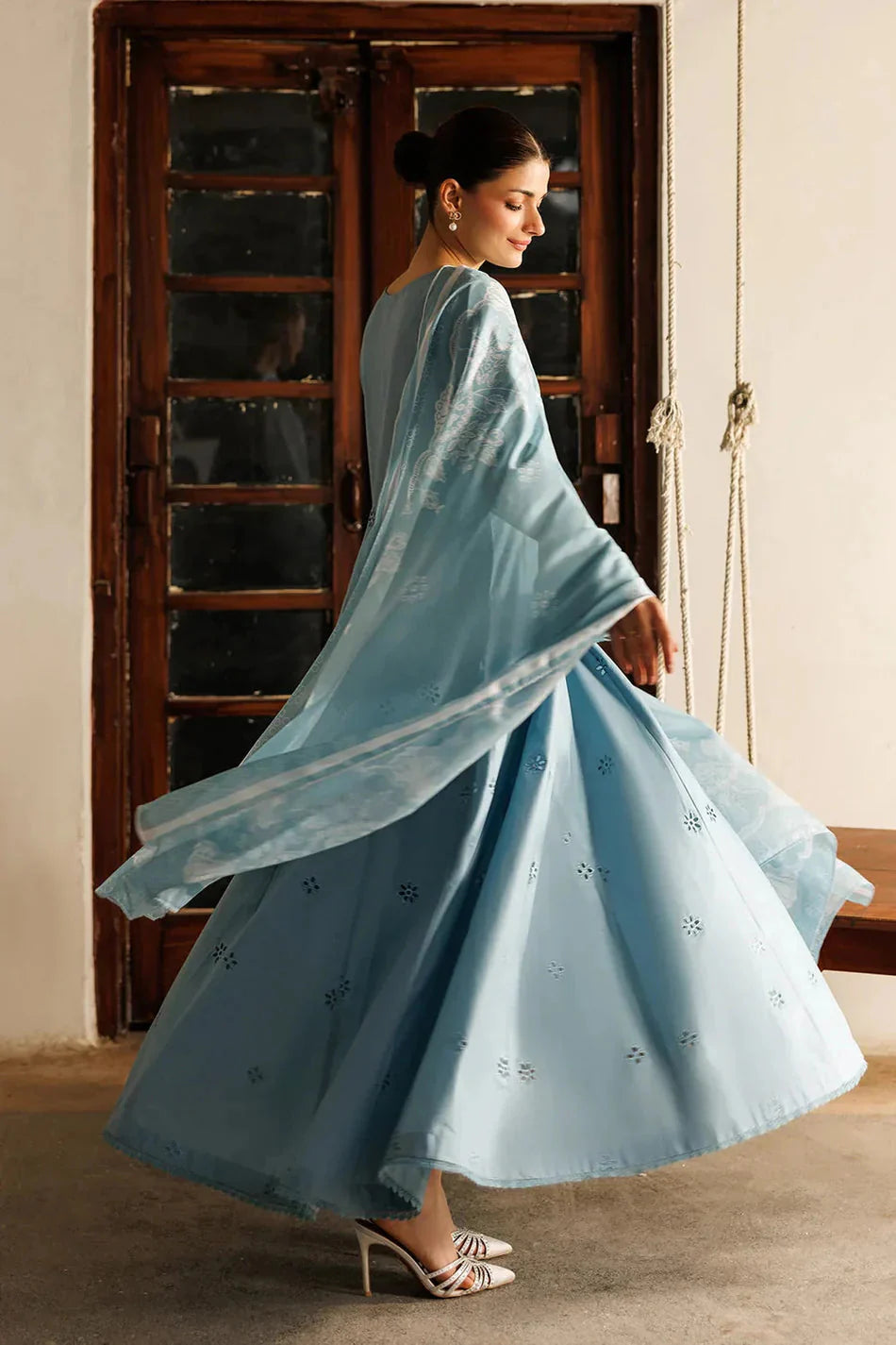 IZNIK-3PC LAWN CHIKANKAARI EMB FROCK WITH CHIFFON PRINTED DUPATTA & DYED TROUSER-BIC-4887 Asasay Fakhir