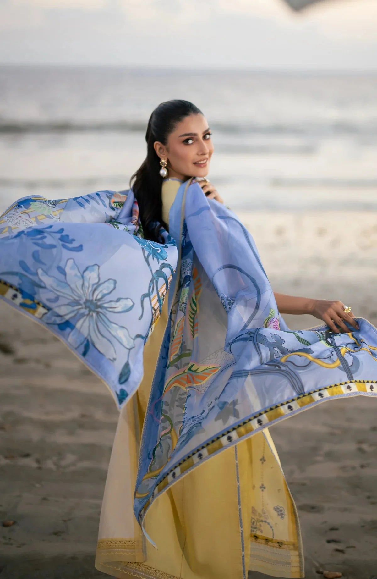 SERAN-3PC LAWN EMBROIDERED SHIRT WITH CHIFFON PRINTED DUPATTA AND TROUSER-BIC-4850 Asasay Fakhir