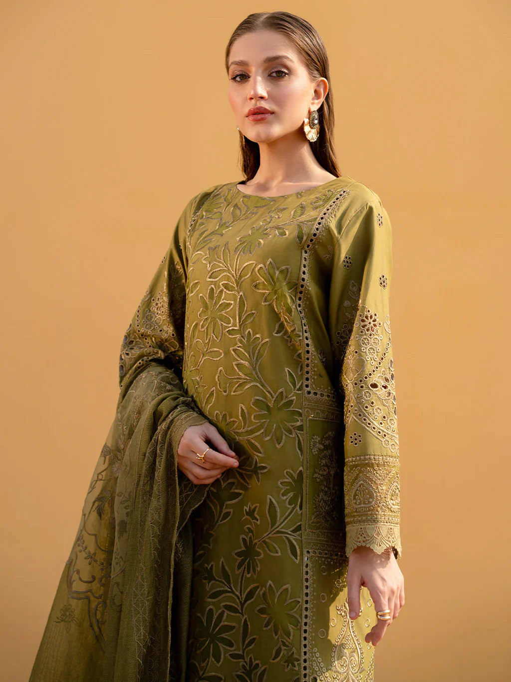 MAHNUR-3PC LAWN LASER WORK EMBROIDERED SHIRT WITH KHAADI NET EMBROIDERED DUPATTA AND TROUSER -BIC-4742 Asasay Fakhir
