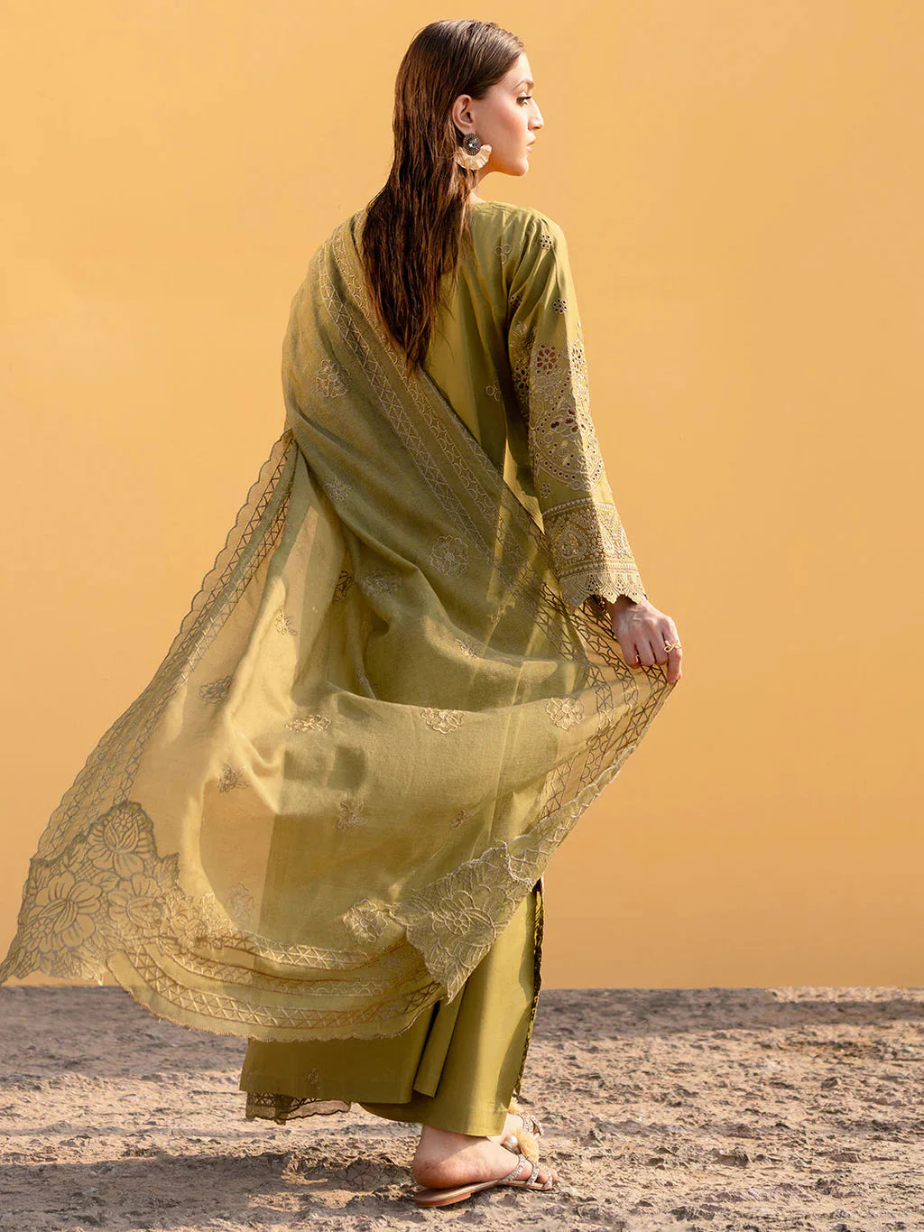 MAHNUR-3PC LAWN LASER WORK EMBROIDERED SHIRT WITH KHAADI NET EMBROIDERED DUPATTA AND TROUSER -BIC-4742 Asasay Fakhir