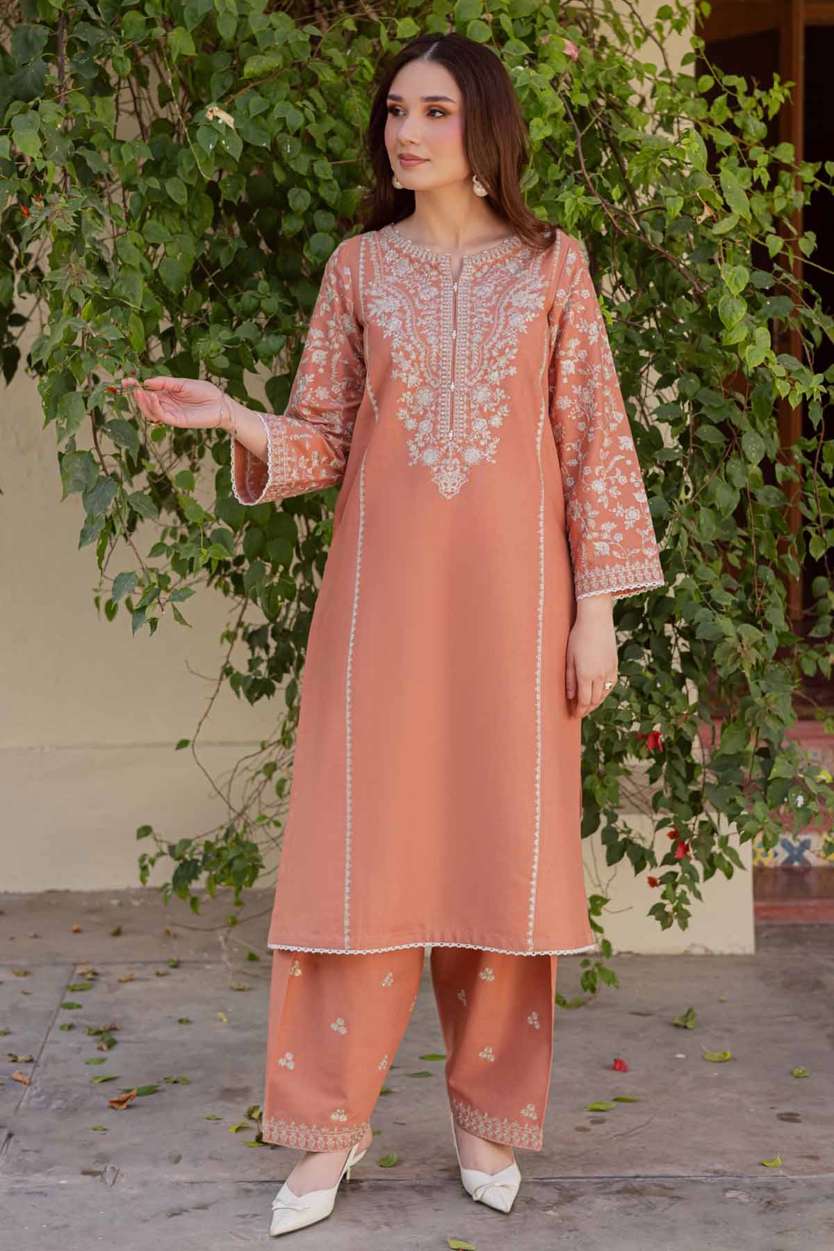 BATIK-2PIECE LAWN SEQUIN EMB SHIRT WITH LAWN EMB SLEEVES-BIC-238 Asasay Fakhir