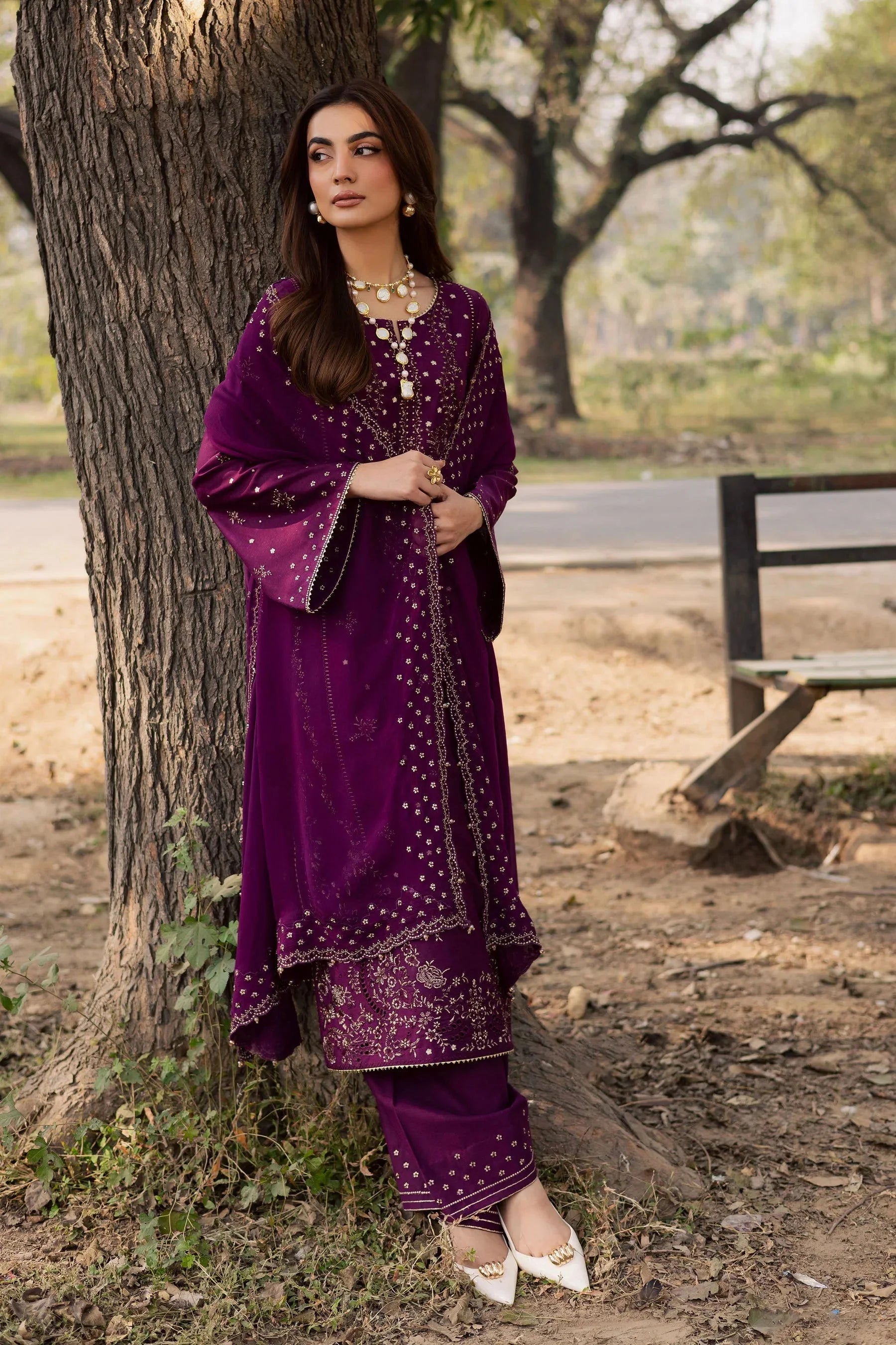 Lawn Embroidered Shirt Lawn Embroidered Sleeves Chiffon Embroidered Dupatta Dyed Lawn Back Side Lawn Embroidered Trouser Unstitched 3Piece Dress Asasay Fakhir