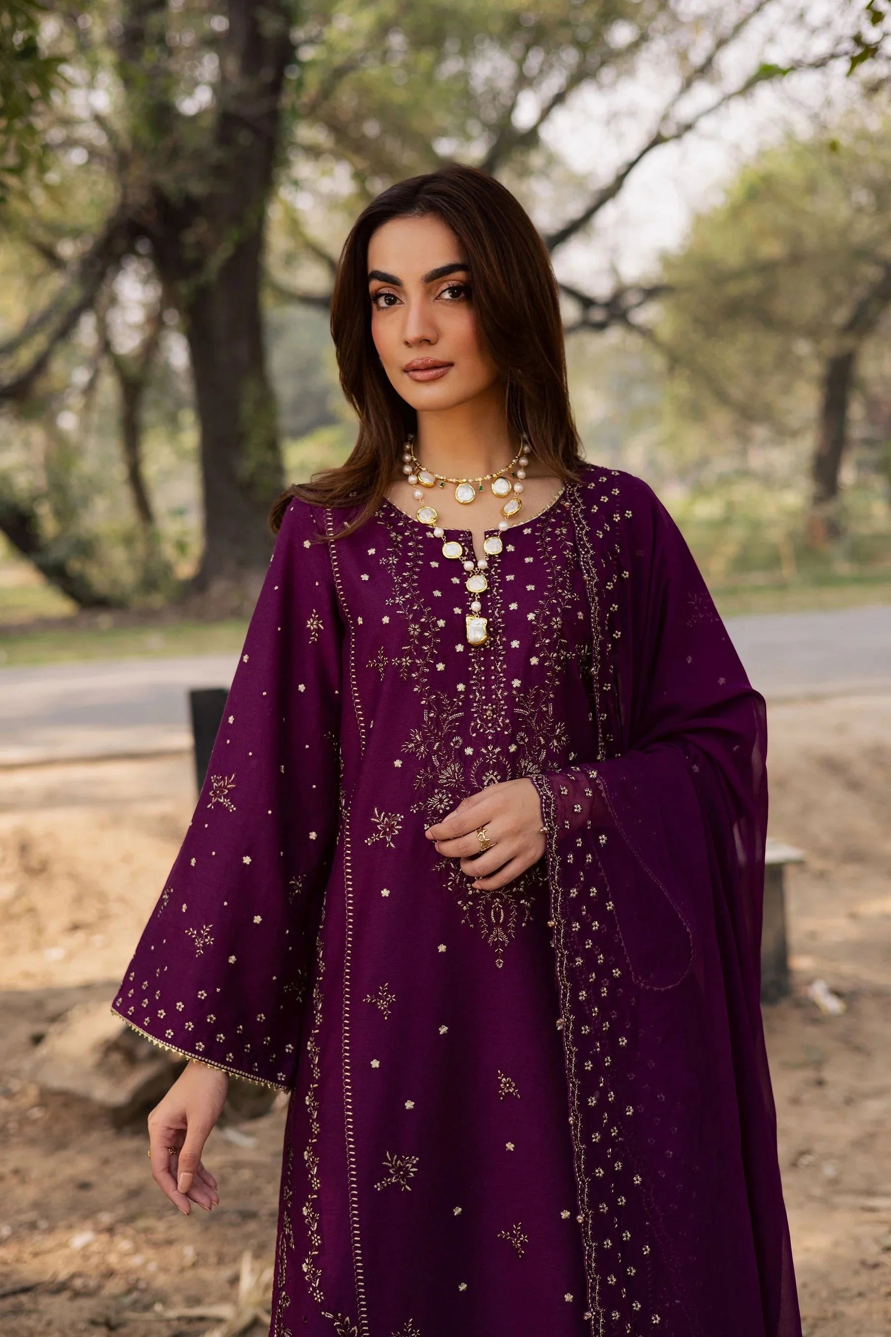 Lawn Embroidered Shirt Lawn Embroidered Sleeves Chiffon Embroidered Dupatta Dyed Lawn Back Side Lawn Embroidered Trouser Unstitched 3Piece Dress Asasay Fakhir