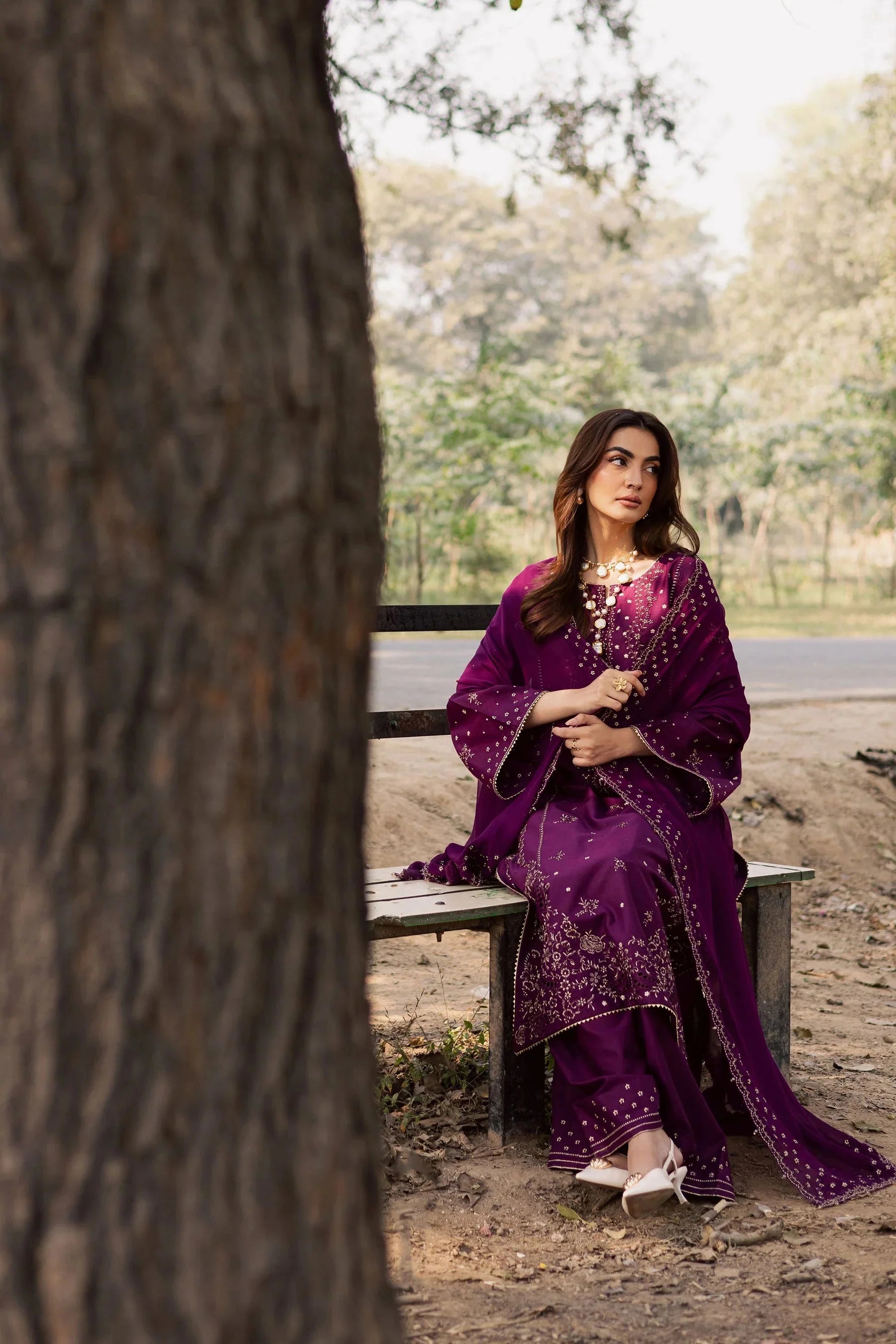 Lawn Embroidered Shirt Lawn Embroidered Sleeves Chiffon Embroidered Dupatta Dyed Lawn Back Side Lawn Embroidered Trouser Unstitched 3Piece Dress Asasay Fakhir