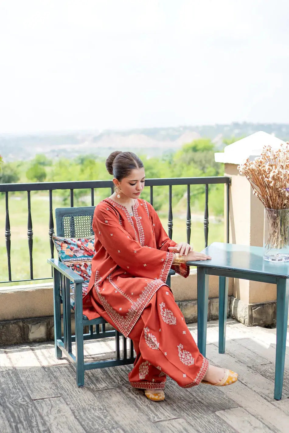 URGE-2PIECE LAWN EMBROIDERED SHIRT WITH LAWN EMBROIDERED TROUSER-BIC-244 Asasayfakhir