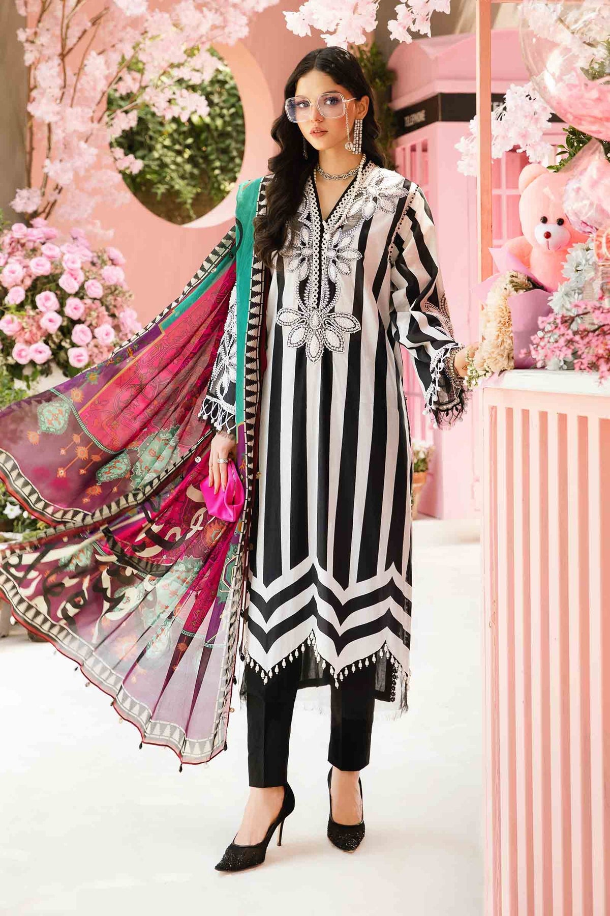 MARIA.B-3PC LAWN EMBROIDERED PRINTED SHIRT WITH CHIFFON PRINT DUPATTA AND PRINT TROUSER-BIC-2525 Asasay Fakhir
