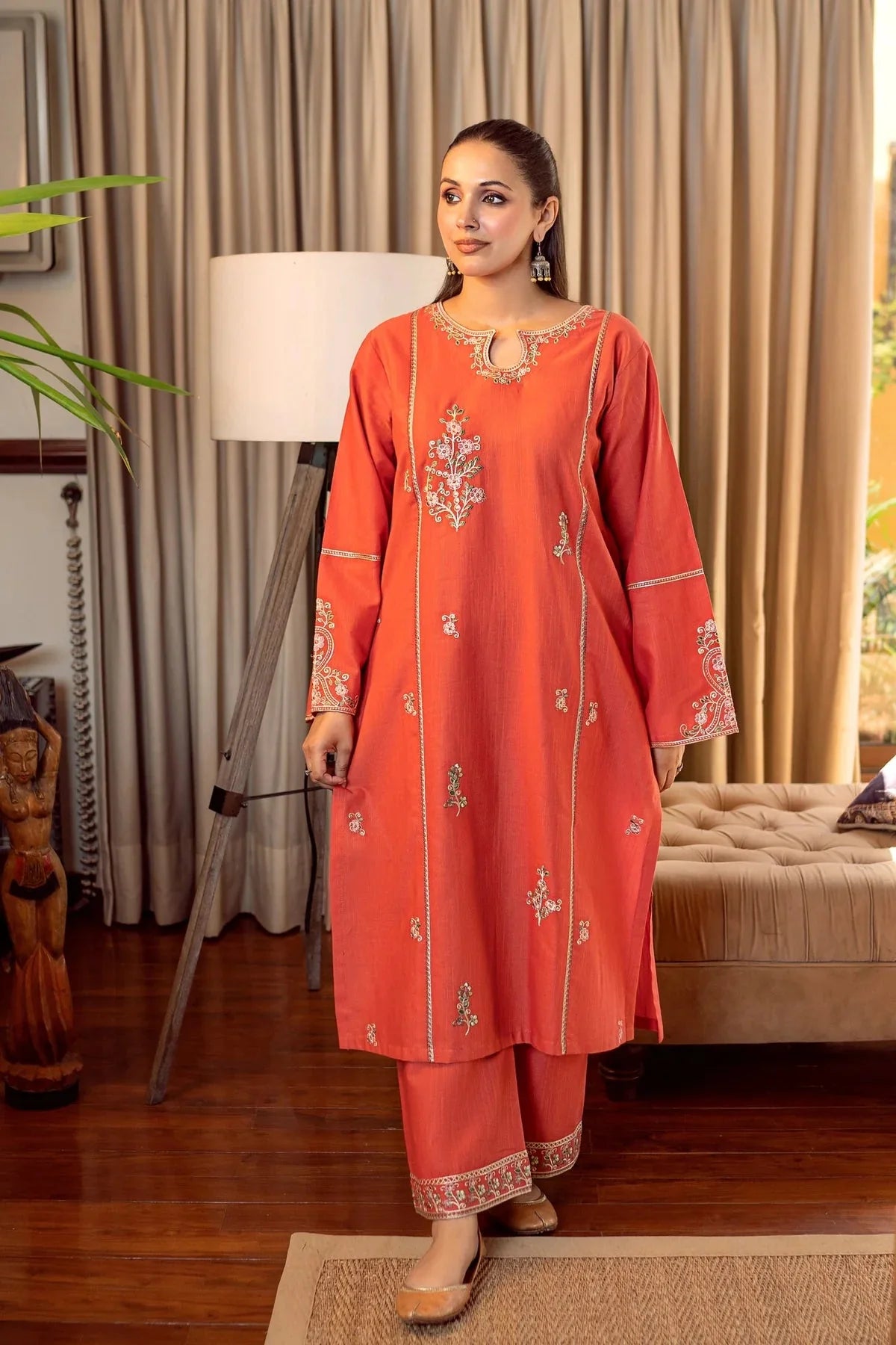URGE-2PC LAWN EMBROIDERED SHIRT WITH LAWN EMBROIDRED TROUSER-BIC-211 Asasay Fakhir