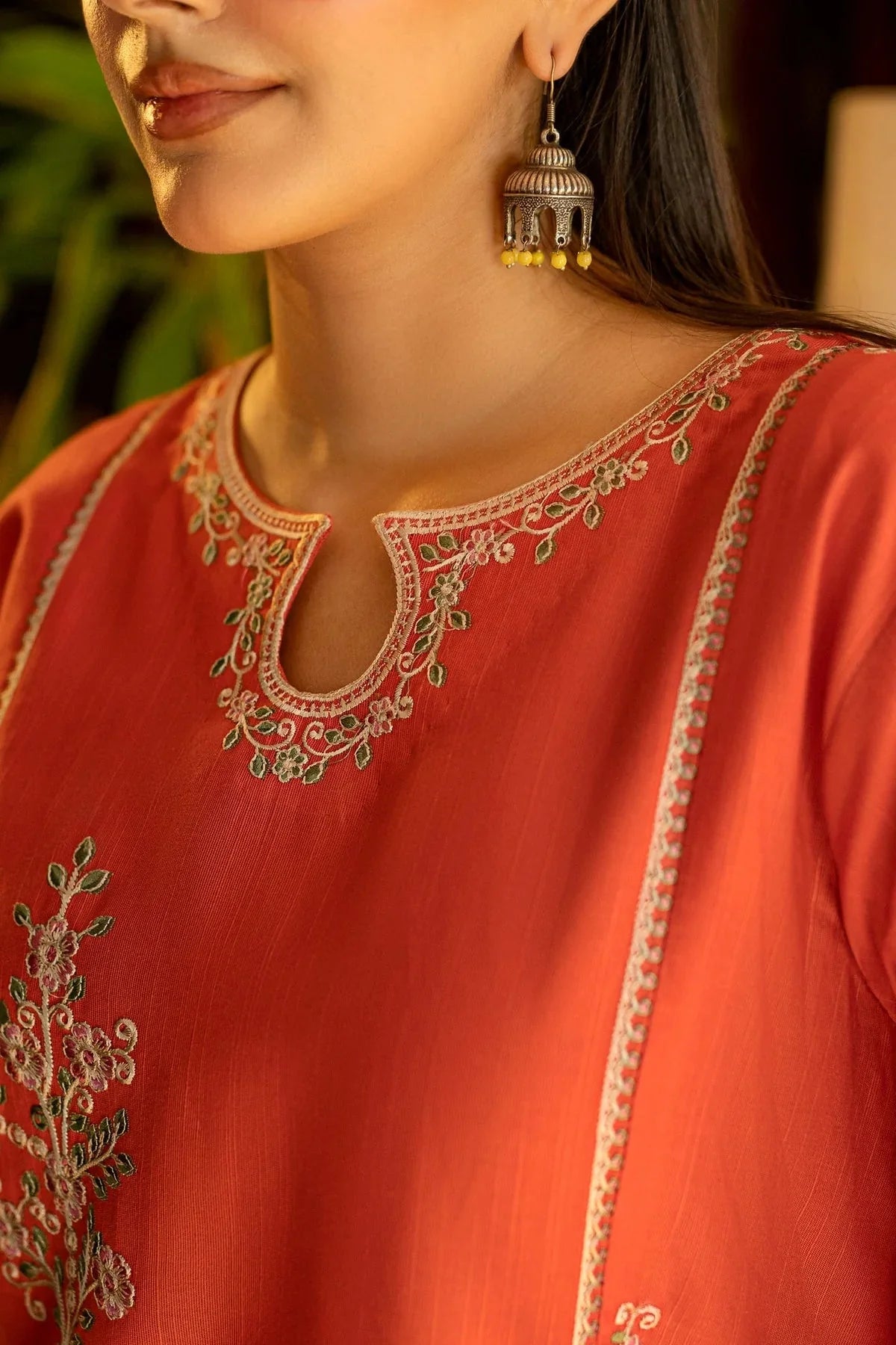 URGE-2PC LAWN EMBROIDERED SHIRT WITH LAWN EMBROIDRED TROUSER-BIC-211 Asasay Fakhir