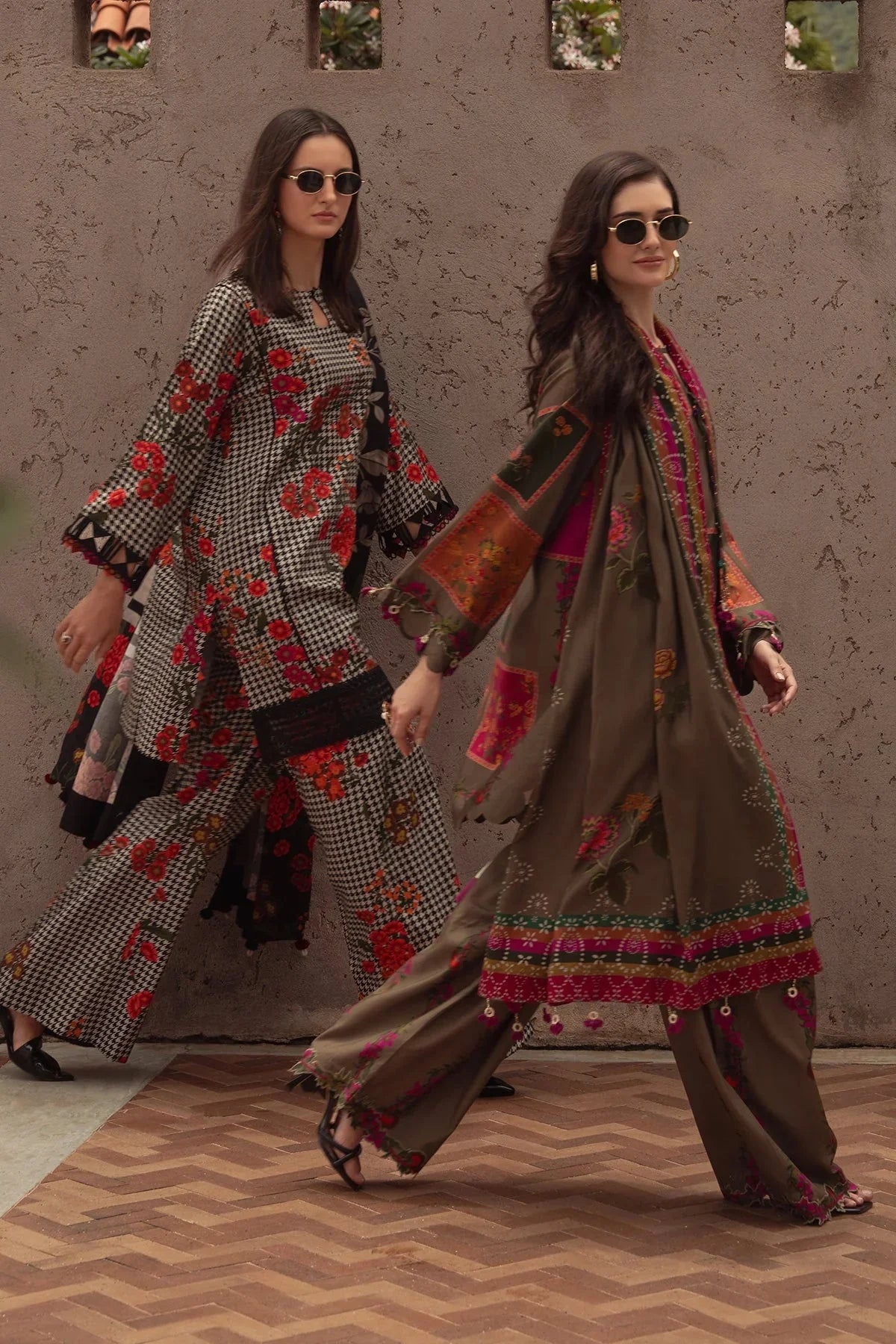 CHARIZMA-3PC LAWN DIGITAL PRINTED SHIRT WITH SILK PRINTED DUPATTA AND PRINTED TROUSER-BIC-061 Asasay Fakhir