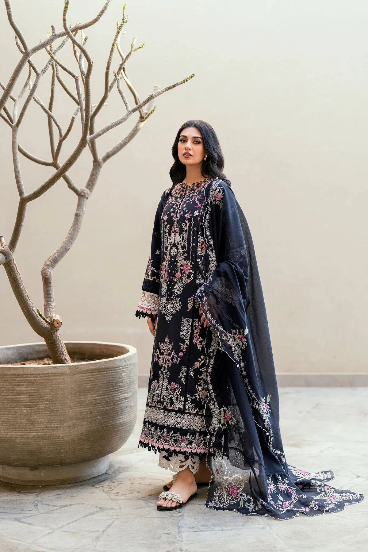 FLORENT-3PC LAWN EMBROIDERED SHIRT WITH KHADDI NET EMBROIDERED DUPATTA & TROUSER-BIC-4826 Asasay Fakhir