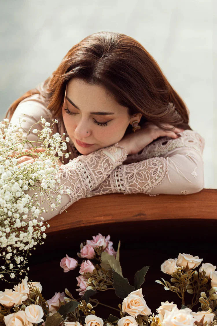 QALAMQAR-3PC LAWN CHIKAANKARI EMBROIDERED SHIRT WITH KHAADI NET EMBROIDERED DUPATTA AND TROUSER -BIC-4727 Asasay Fakhir