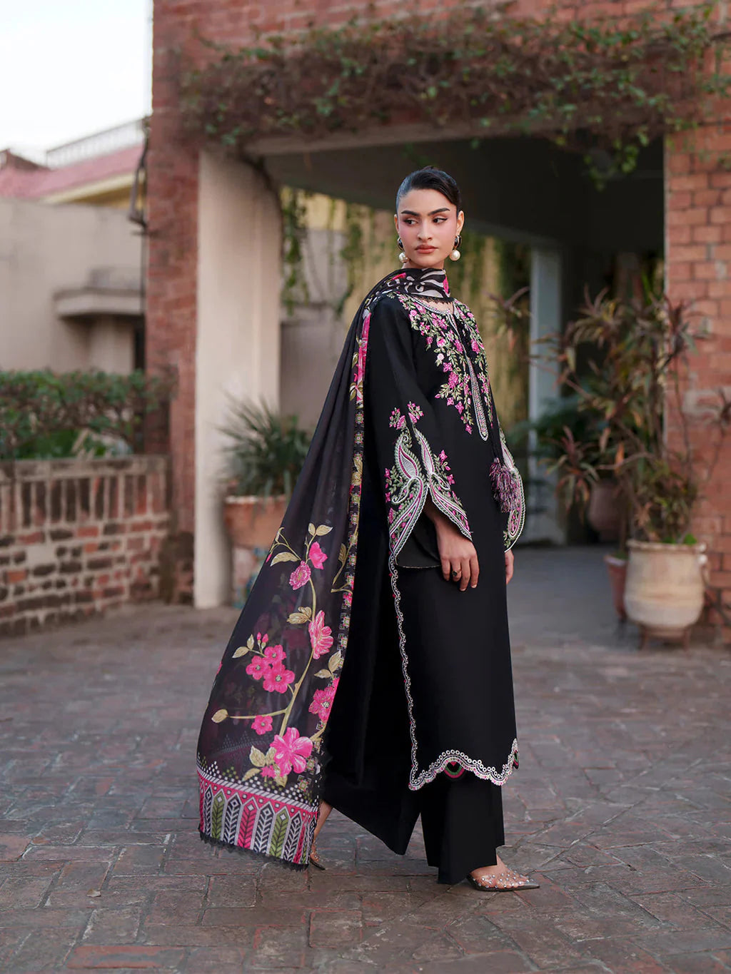 MAHNUR-3PIECE LAWN EMBROIDERED SHIRT WITH CHIFFON PRINTED DUPATTA AND TROUSER-BIC-4854 Asasay Fakhir