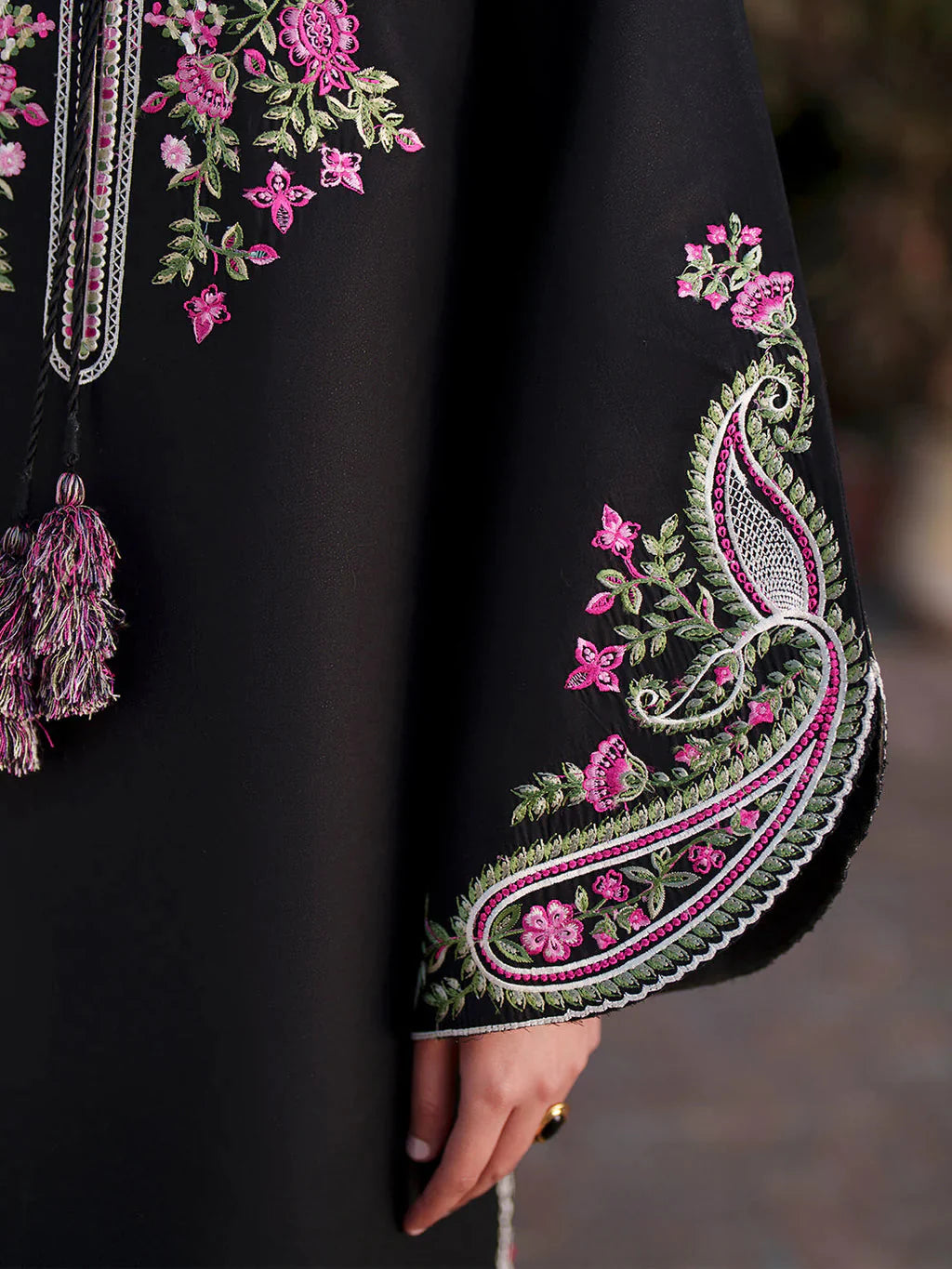 MAHNUR-3PIECE LAWN EMBROIDERED SHIRT WITH CHIFFON PRINTED DUPATTA AND TROUSER-BIC-4854 Asasay Fakhir