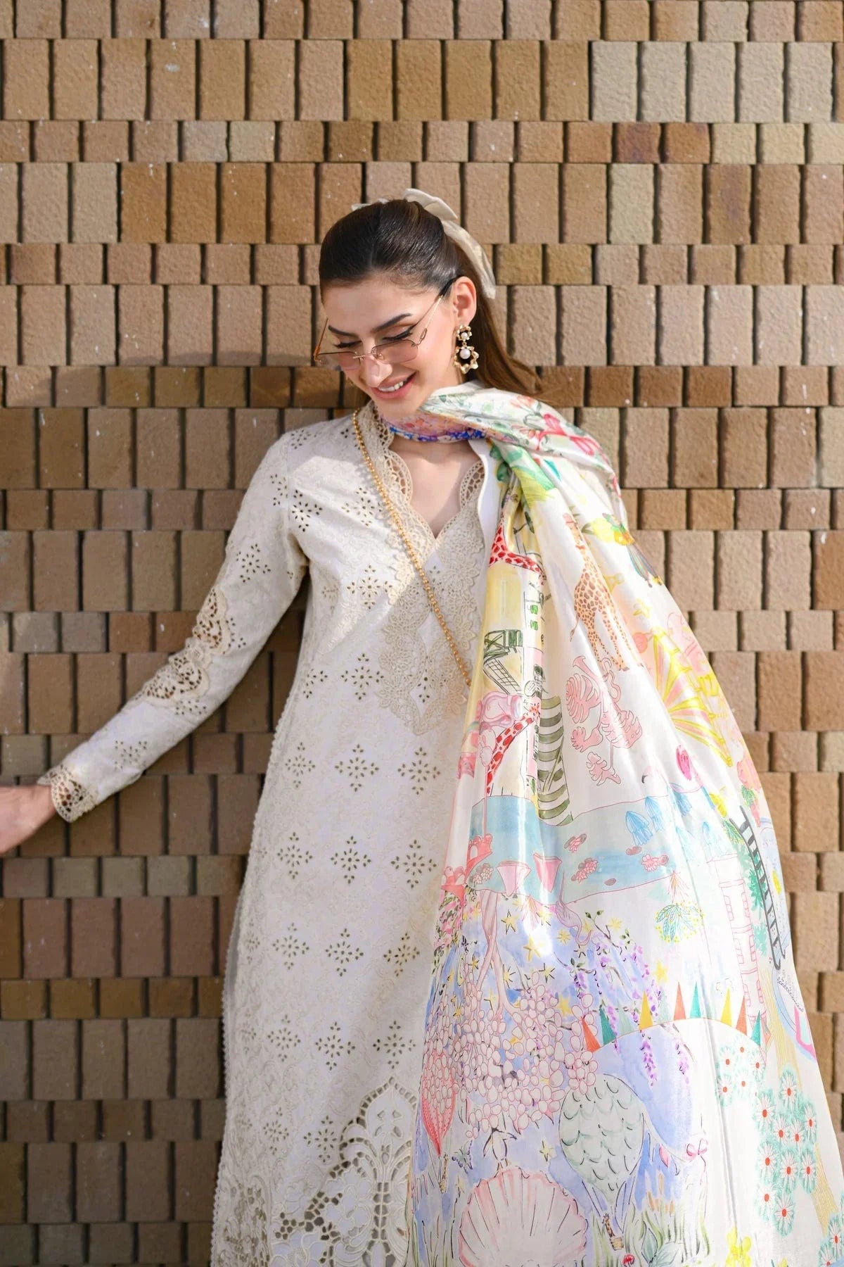 ZAIB-3PC LAWN CHIKAN EMBROIDERED SHIRT WITH CHIFFON PRINTED DUPATTA AND TROUSER-BIC-4881 Asasay Fakhir