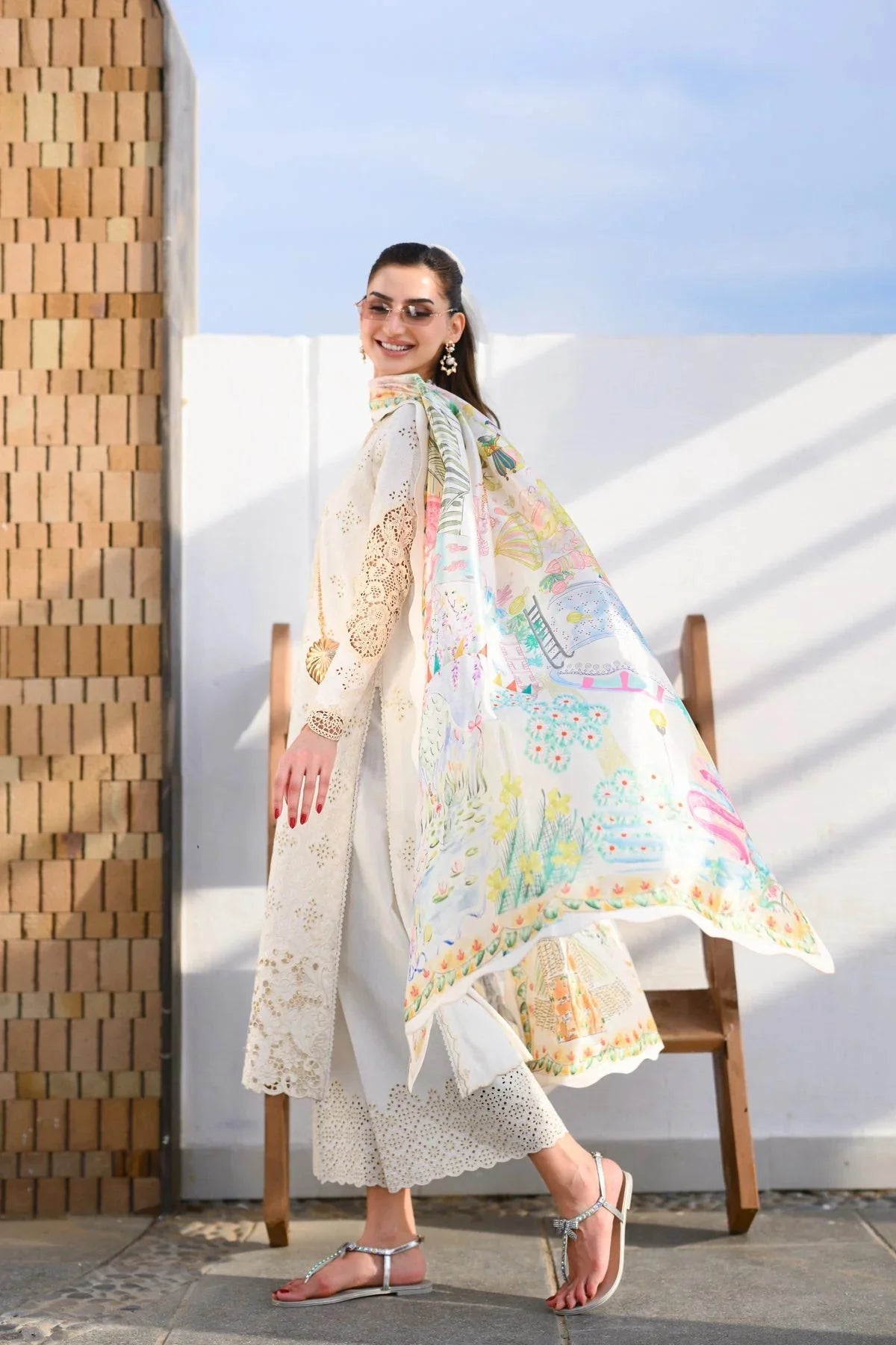 ZAIB-3PC LAWN CHIKAN EMBROIDERED SHIRT WITH CHIFFON PRINTED DUPATTA AND TROUSER-BIC-4881 Asasay Fakhir