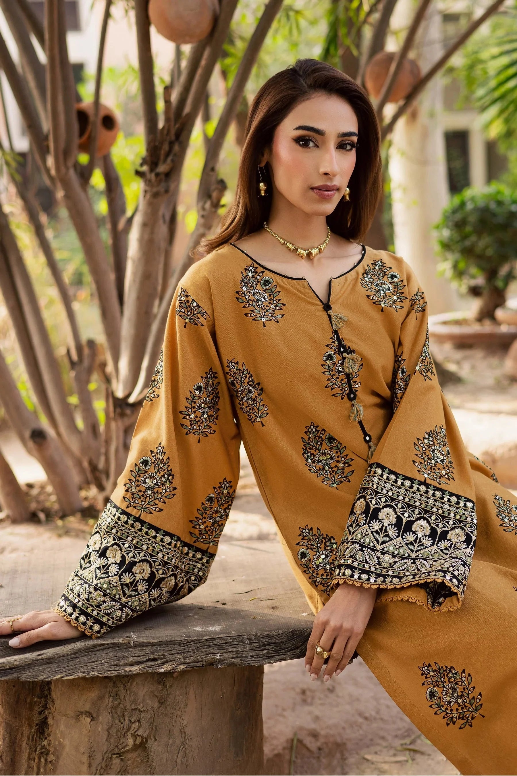 BATIK-2PC LAWN SEQUIN EMBROIDERED SHIRT WITH SEQUIN EMBROIDERED TROUSER-BIC-239 Asasayfakhir