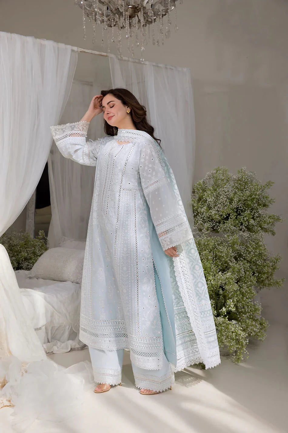 SOBIA NAZIR-3PC LAWN LASERCUTWORK EMBROIDERED SHIRT WITH CHIFFON PRINT EMBROIDERED DUPATTA AND TROUSER-BIC-4774 Asasay Fakhir