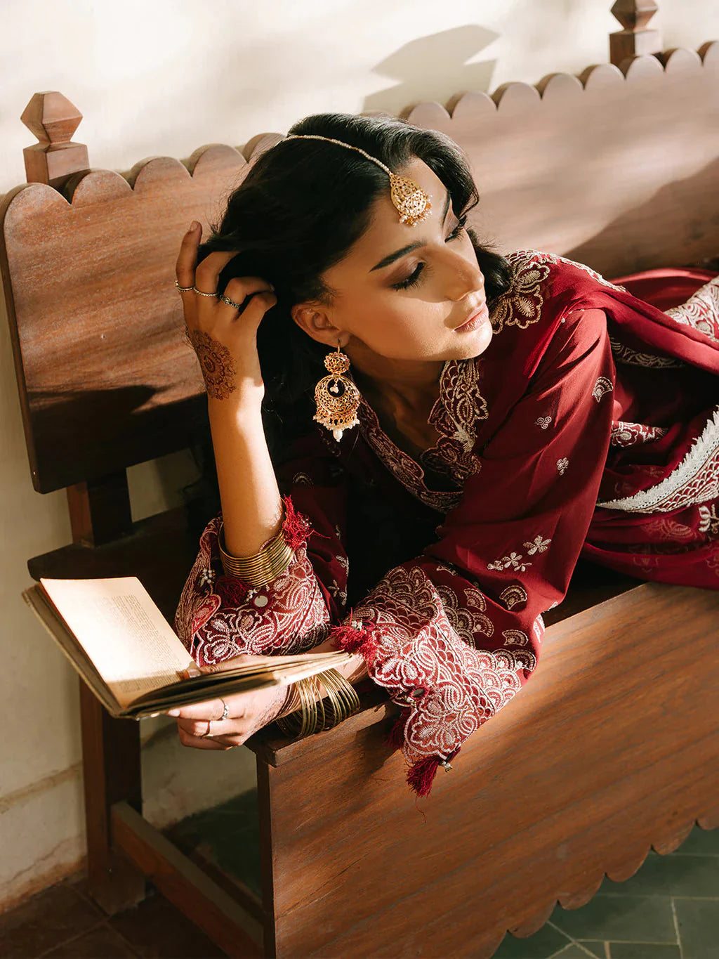 MAHNUR-3PIECE LAWN EMBROIDERED SHIRT WITH KHADDI NET EMB DUPATTA AND TROUSER-BIC-4700 Asasay Fakhir