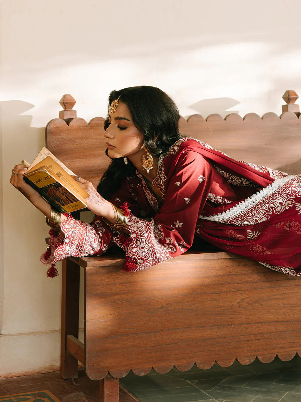 MAHNUR-3PIECE LAWN EMBROIDERED SHIRT WITH KHADDI NET EMB DUPATTA AND TROUSER-BIC-4700 Asasay Fakhir