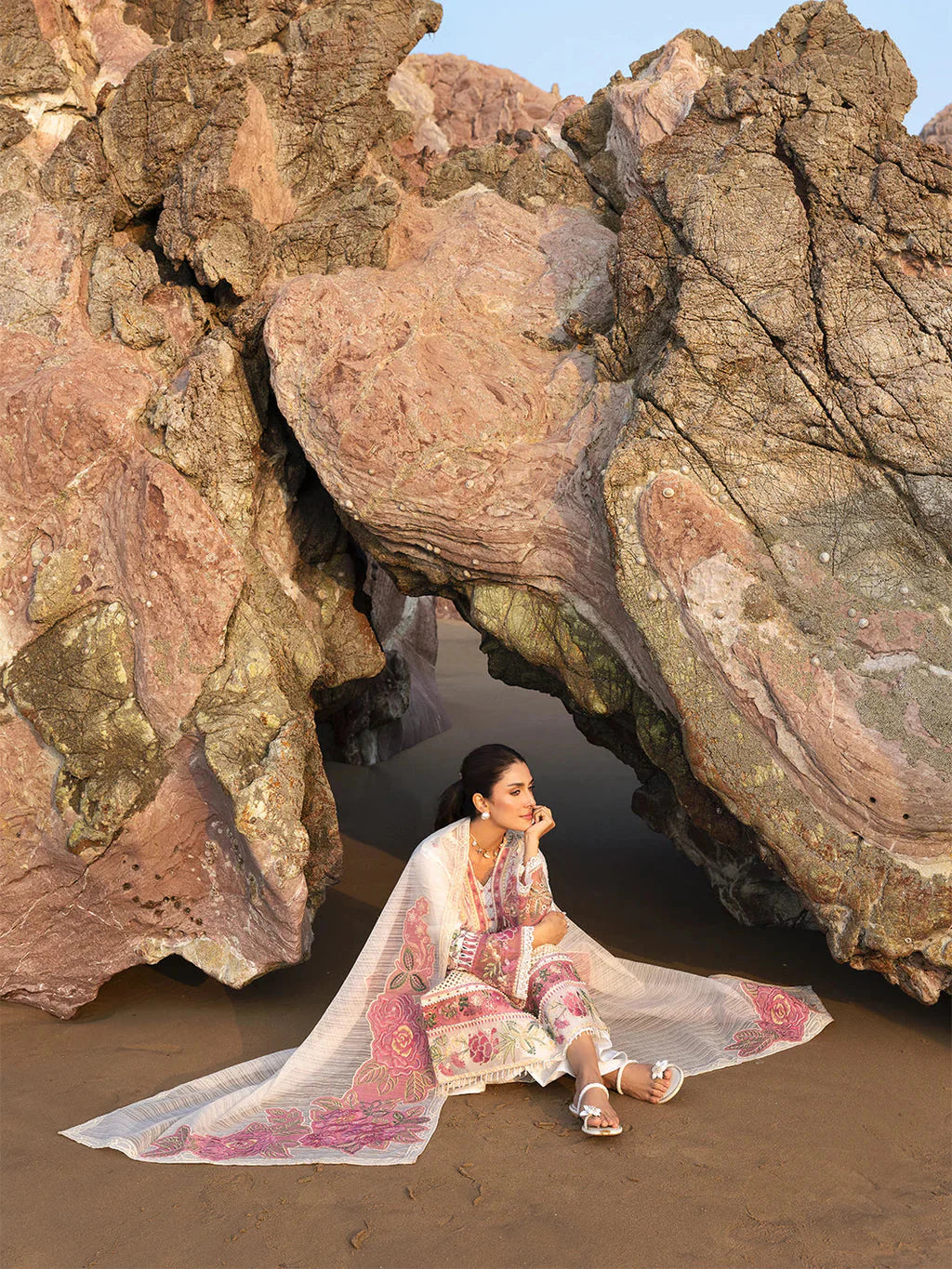 MAHNUR-3PC LAWN CHIKAN HEAVY EMBROIDERED SHIRT WITH KHADDI NET EMBROIDERED DUPATTA AND TROUSER-BIC-4734 Asasay Fakhir