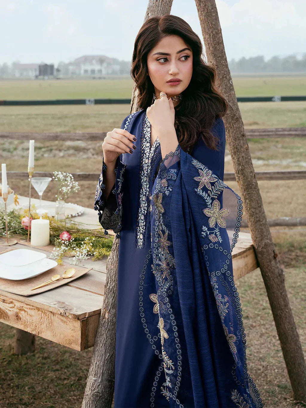 IZEL-3PC LAWN EMBROIDERED SHIRT WITH KHADDI NET EMBROIDERED DUPATTA AND TROUSER-BIC-4817 Asasay Fakhir