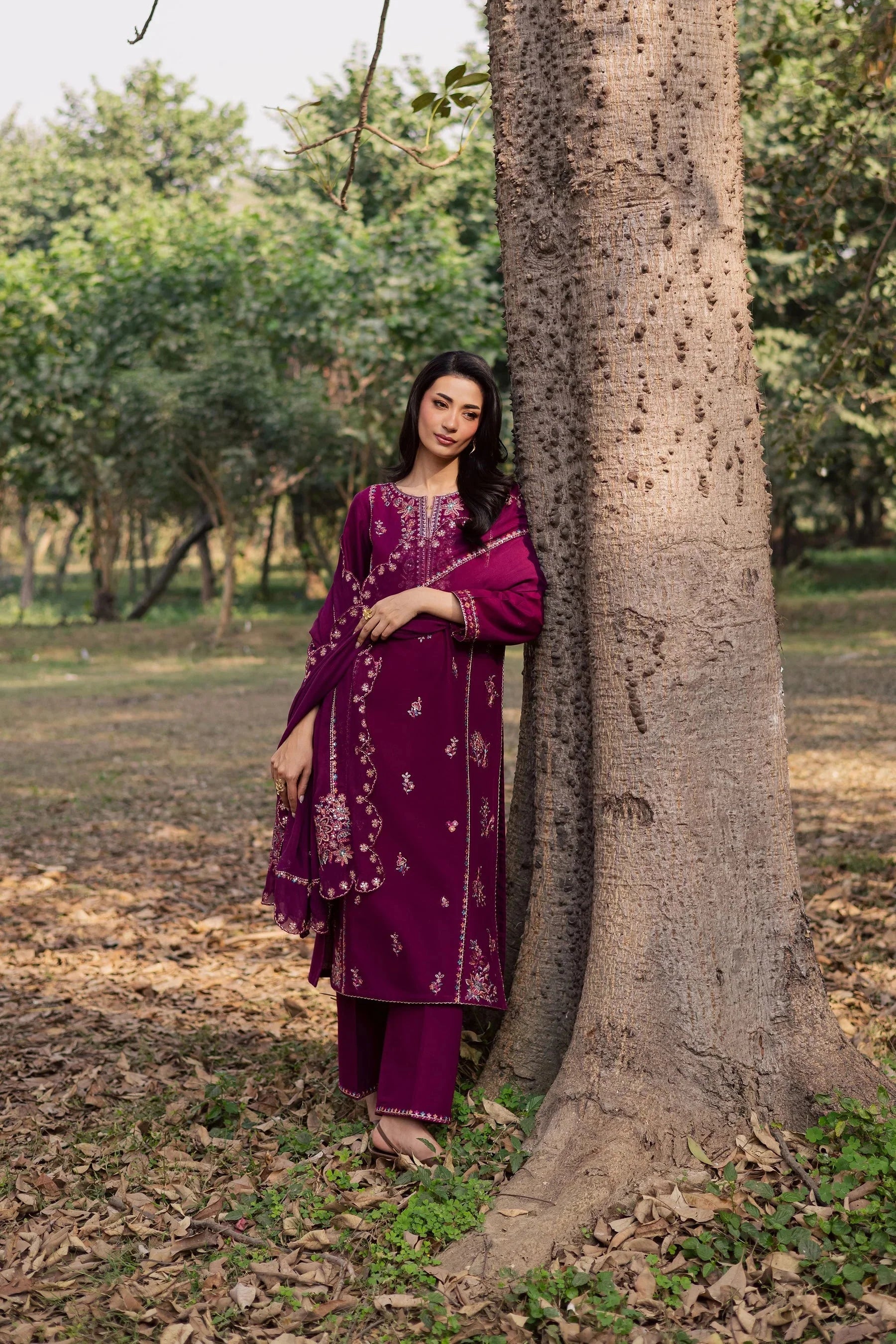 BATIK-3PIECE LAWN SEQUIN EMBROIDERED SHIRT WITH CHIFFON EMBROIDERED DUPATTA AND TROUSER-BIC-4857 Asasay Fakhir