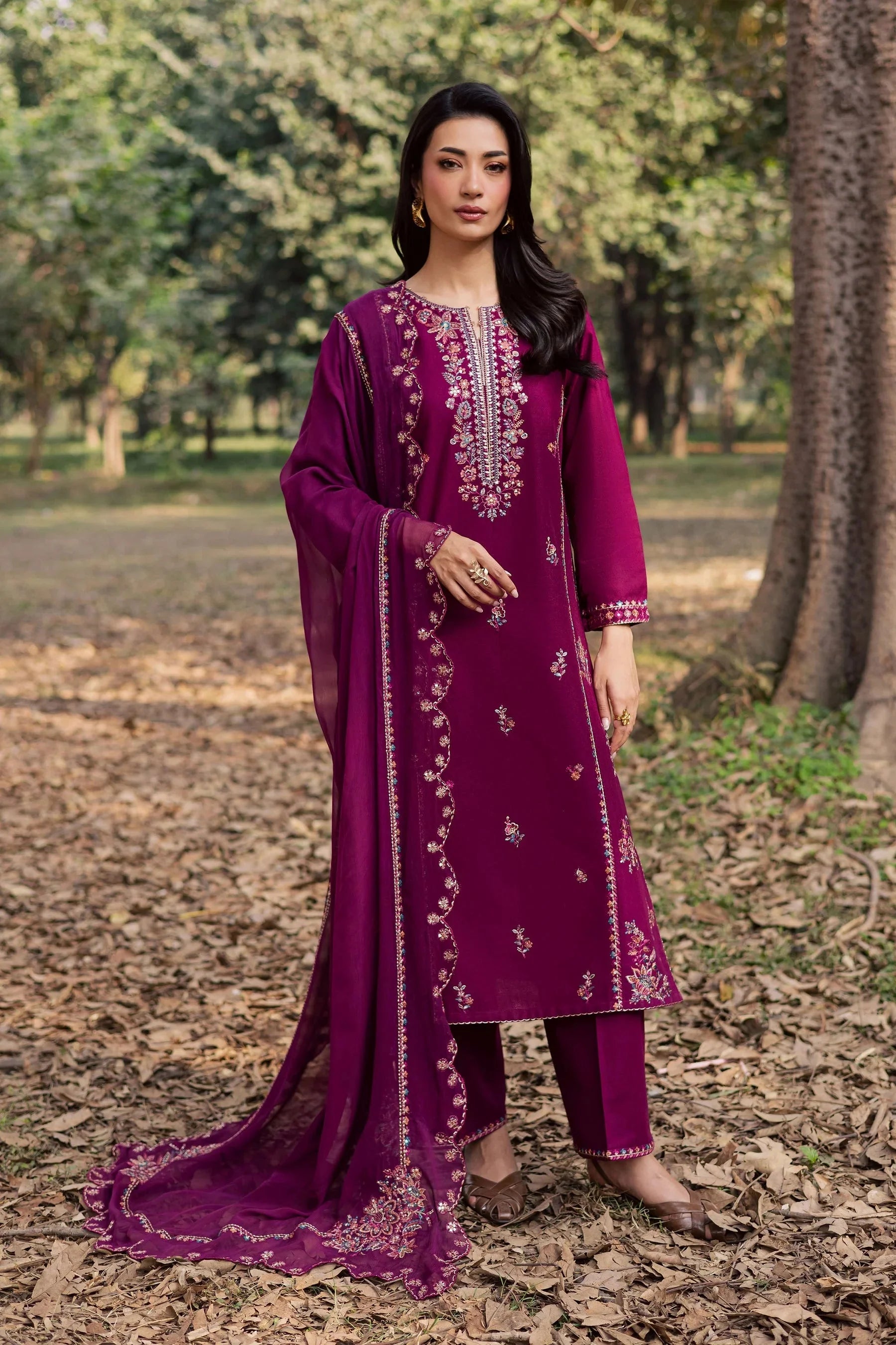 BATIK-3PIECE LAWN SEQUIN EMBROIDERED SHIRT WITH CHIFFON EMBROIDERED DUPATTA AND TROUSER-BIC-4857 Asasay Fakhir