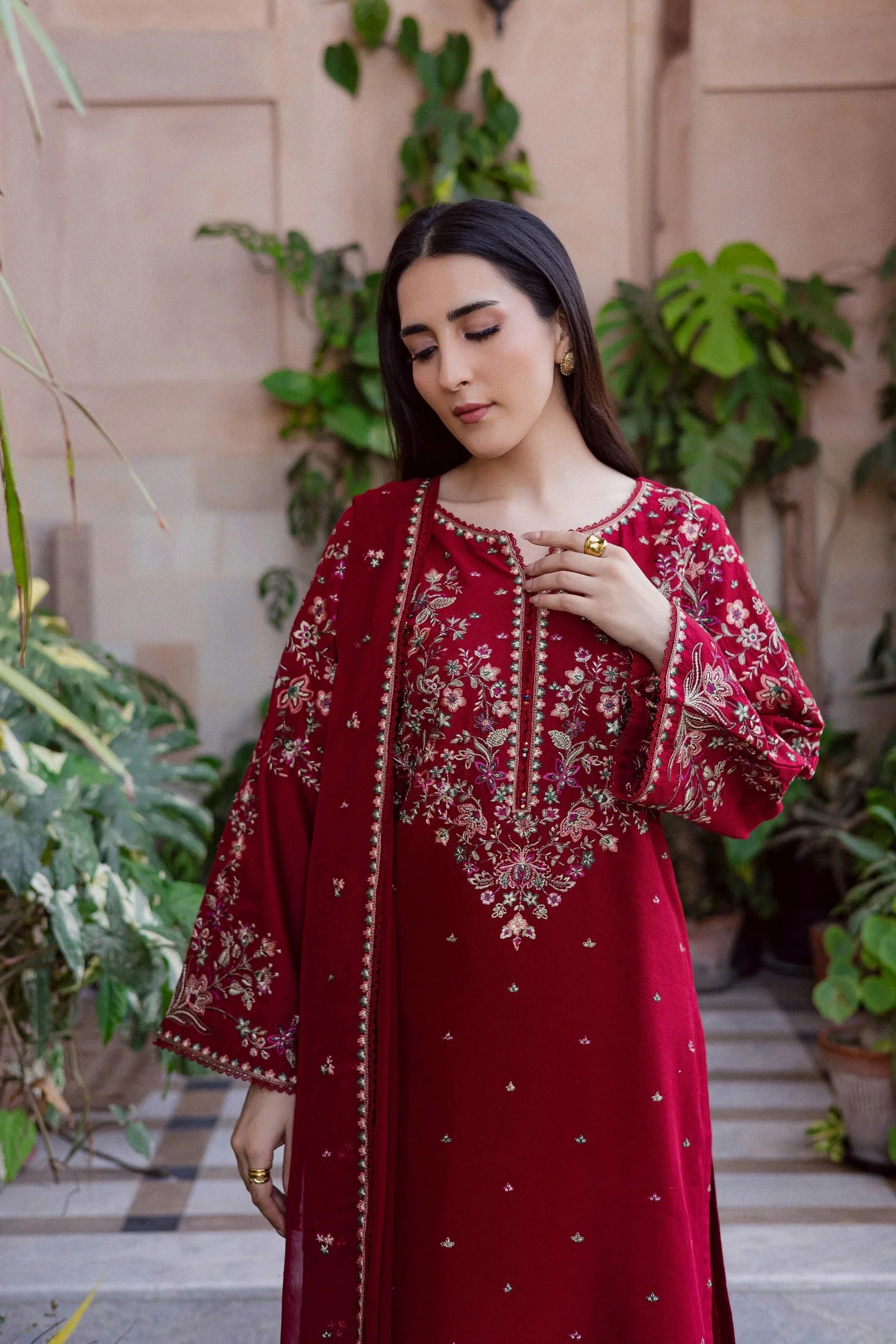 BATIK-3PC LAWN EMBROIDERED SHIRT WITH CHIFFON EMBROIDERED DUPATTA AND TROUSER-BIC-4865 Asasay Fakhir