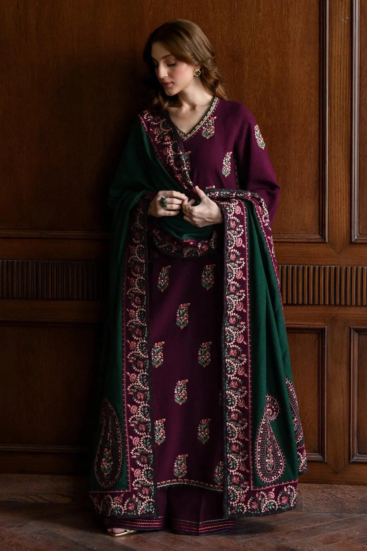 BATIK-3PC LAWN EMBROIDERED SHIRT WITH LAWN EMBROIDERED DUPATTA AND TROUSER-BIC-4797 Asasay Fakhir