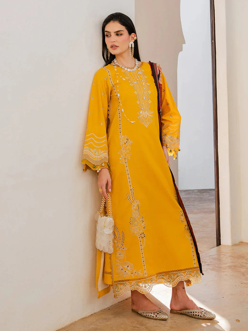 IZEL-3PC LAWN EMBROIDERED SHIRT WITH CHIFFON PRINT DUPATTA AND EMB TROUSER-BIC-4821 Asasay Fakhir