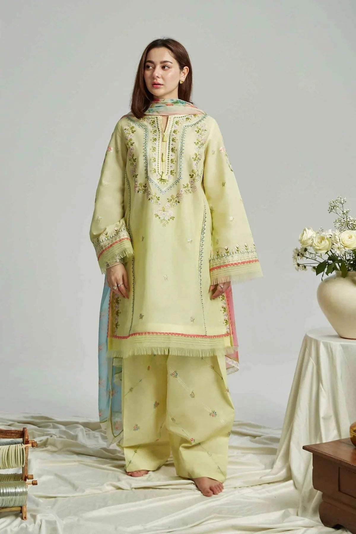 ZARA SHAH JAHAN-3PC LAWN EMBROIDERED SHIRT WITH CHIFFON PRINTED DUPATTA & EMB TROUSER-BIC-4650 Asasay Fakhir