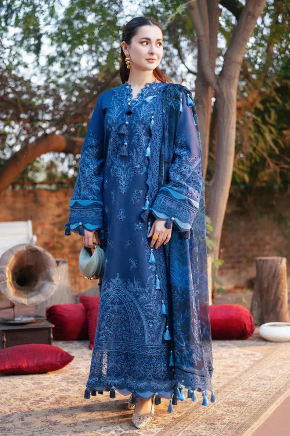 JADE-3PC LAWN CHIKANKARI EMBROIDERED SHIRT WITH CHIFFON PRINTED DUPATTA AND TROUSER -BIC-4602 Asasay Fakhir