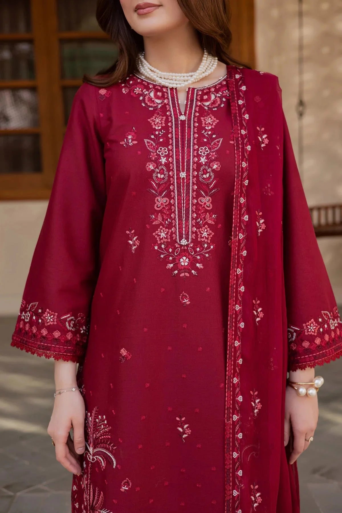 BATIK-3PC LAWN EMBROIDERED SHIRT WITH CHIFFON EMBROIDERED DUPATTA AND TROUSER-BIC-4824 Asasay Fakhir